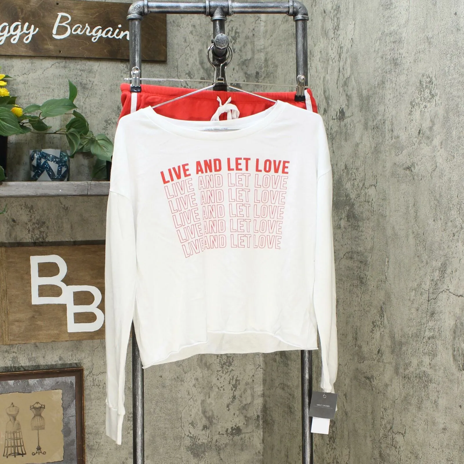 Grayson/Threads Women's Live And Let Love Lounge Pajama Set