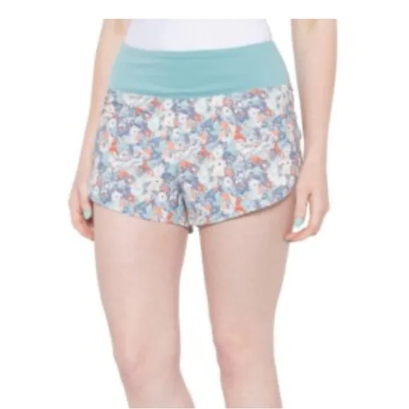 NWT The North Face Daily Active Shorts